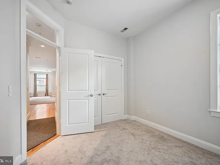 1832 Swann St NW #B — Photo 9