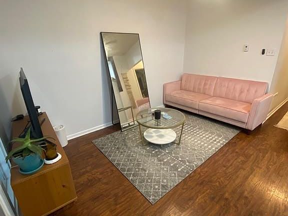 3rd image of 8908 Grelle Ln APT B