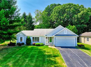 7 Shingle Mill Rd, Rochester, NY 14609