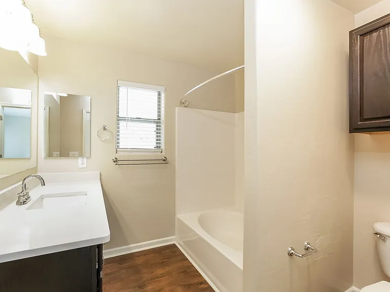 2030 S 100th Ln — Photo 11