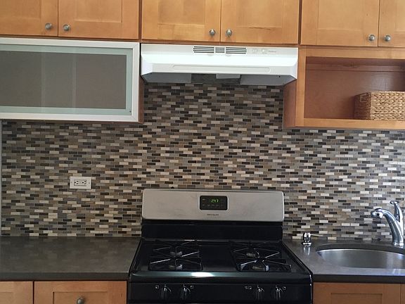 3rd image of 433 Rogers Ave APT 08G