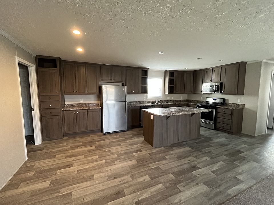 1st image of 20475 Foster Dr #509