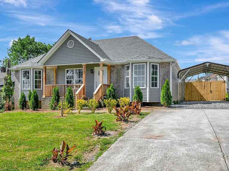 1245 Pierce Rd — Photo 3