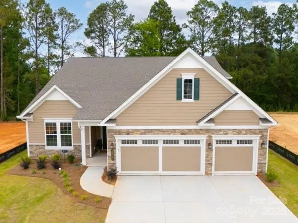 13101 Cozy Ct, Charlotte, NC 28215