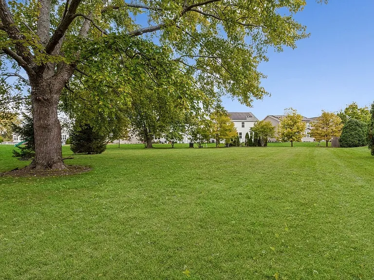 2365 Overlook Ct — Photo 14