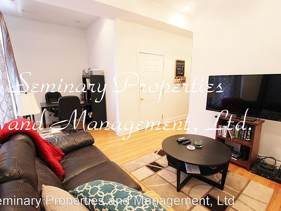 2nd image of 1821 N Sheffield Ave #9949208