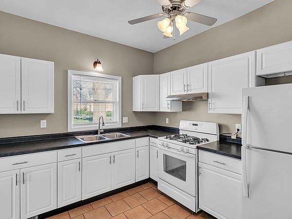 3rd image of 659 Washington Ave