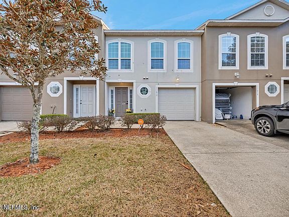 2nd image of 11617 HICKORY OAK Drive