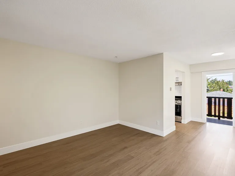 435 Lampson St #203 — Photo 34