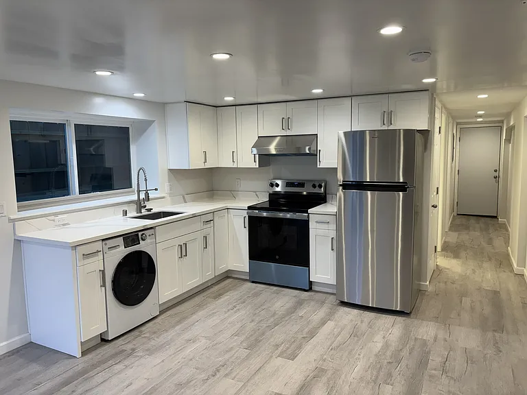 621 Palm Ave #A — Photo 3