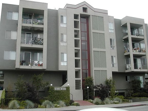 2nd image of 540 Elm St #40