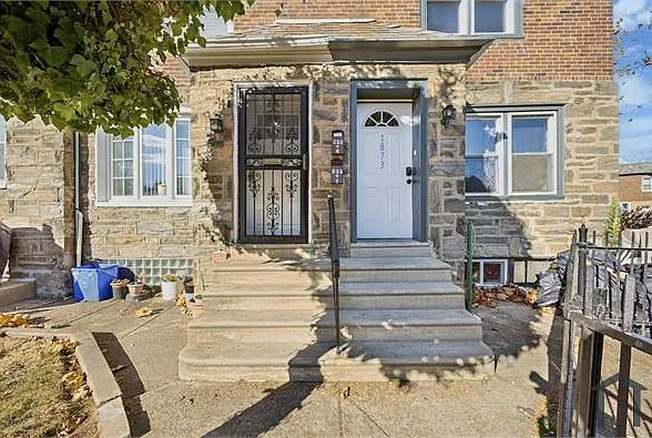 1871 E Tulpehocken St #2 — Photo 2