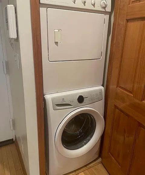 341 W 71st St #10 — Photo 9