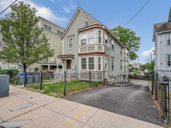 582 Freeport St APT 2, Dorchester, MA 02122