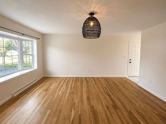 5th image of 6431 Anderegg Dr
