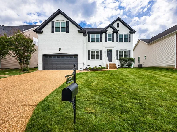 1047 Tanyard Springs Dr, Spring Hill, TN 37174