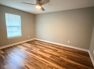 908 S 29th St APT A, Nederland, TX 77627