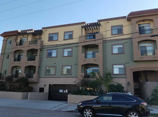 10960 Bloomfield St PENTHOUSE 9, North Hollywood, CA 91602