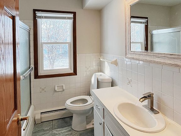 2nd image of 1104 20th Ave NE #1