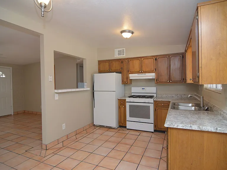 3464 S Belmar Ave — Photo 5
