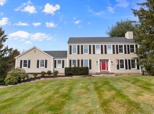 26 Allerton Rd, Lebanon, NJ 08833