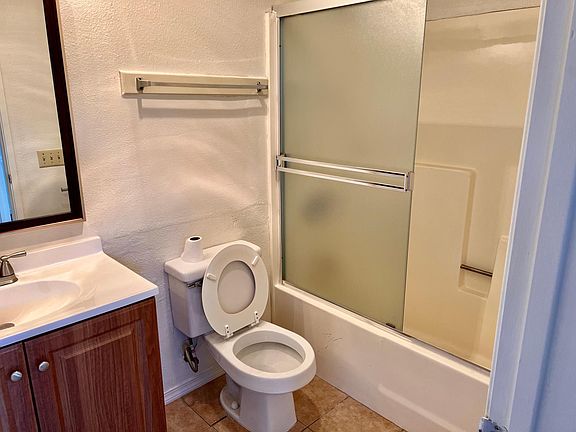 5th image of 3870 Van Dyke Ave APT 13
