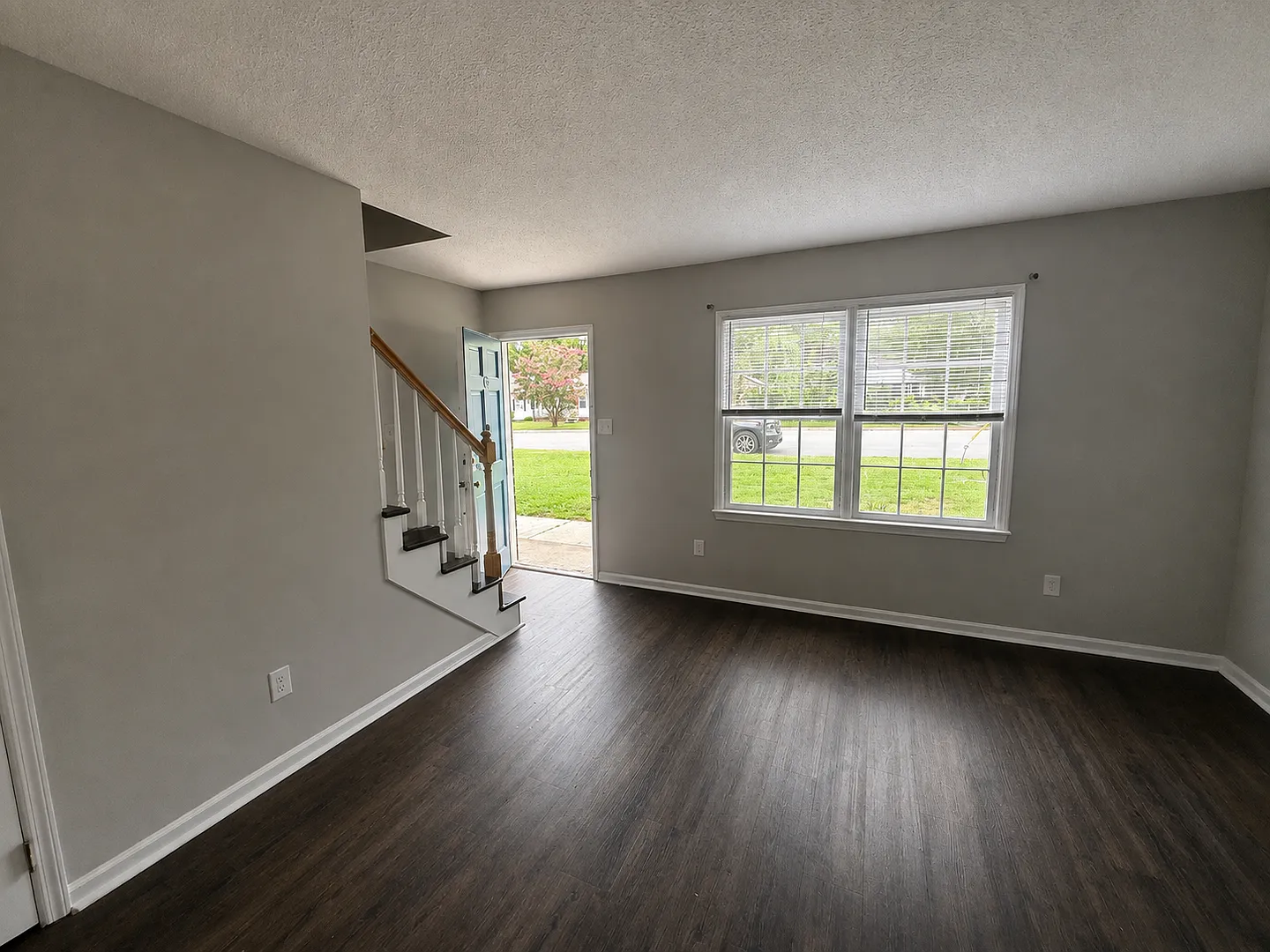 Two bedroom, 1.5 bath in Graham--McAden Place — Photo 3