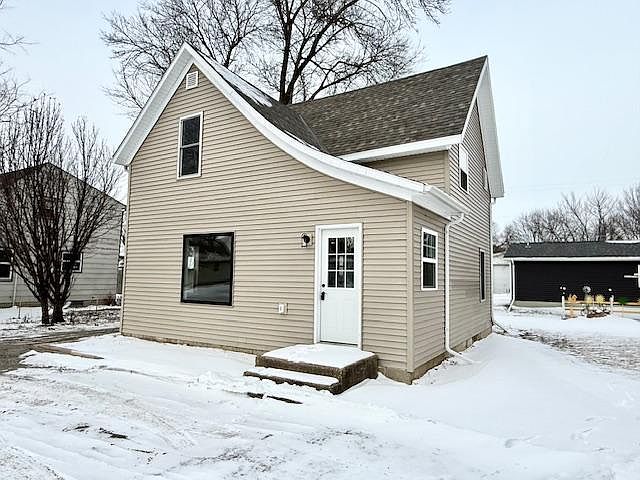 1st image of 515 E Spring St