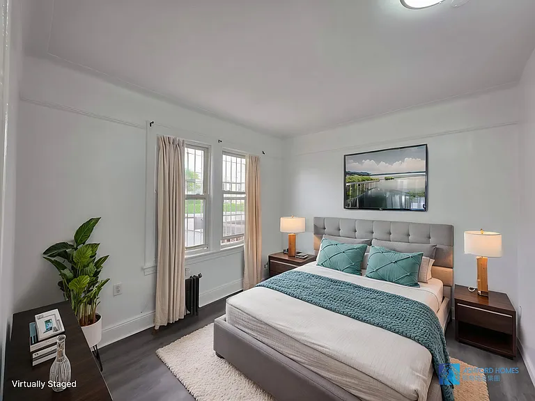 1596 W 7th St #1 — Photo 3