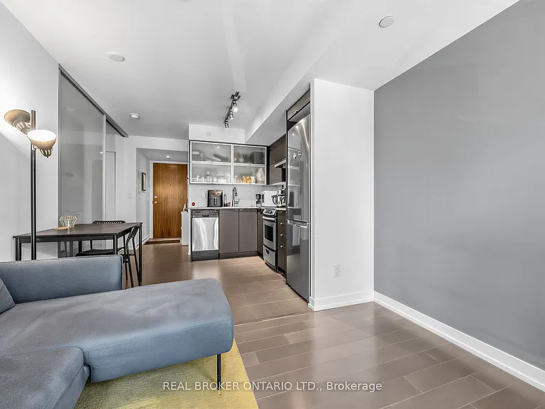 170 Fort York Blvd #407 — Photo 13