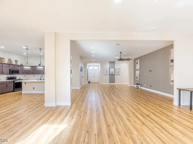 8217 Cabin Springs Ave — Photo 15