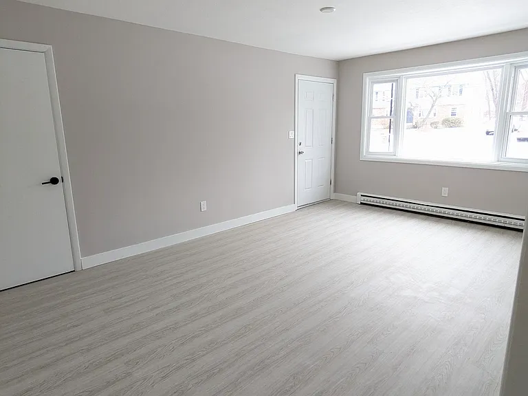 52 Fernwood Ave #1 — Photo 5