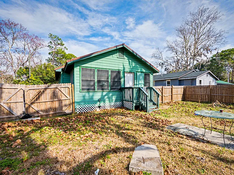 250 Vernis Ave — Photo 25