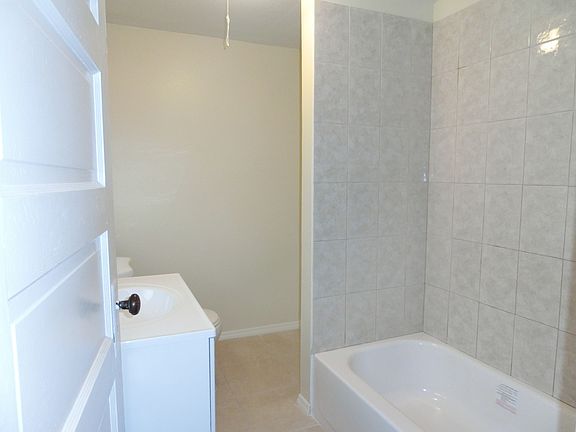 3rd image of 10795 138th Ave