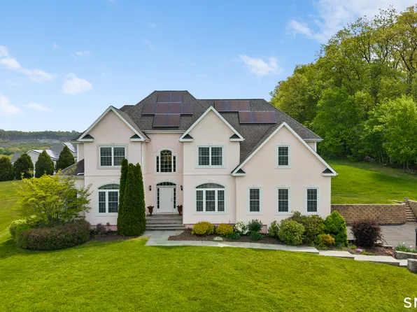 66 Wood Chase Lane, North Branford, CT 06471