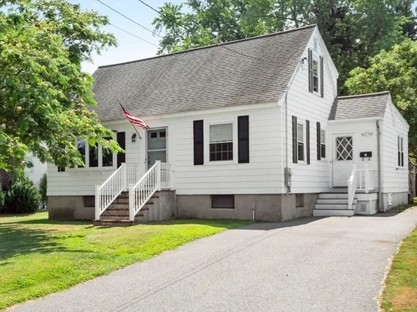 5 Leroy Rd, Lexington, MA 02421