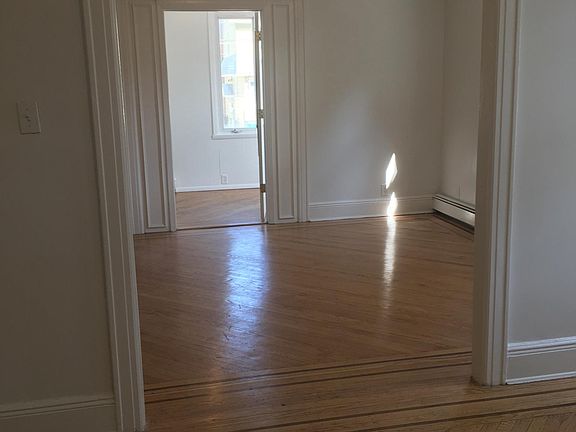 5th image of 41 Christabel St #1
