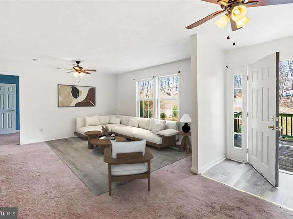 1345 Pauls Woods Rd, Delray, WV 26714