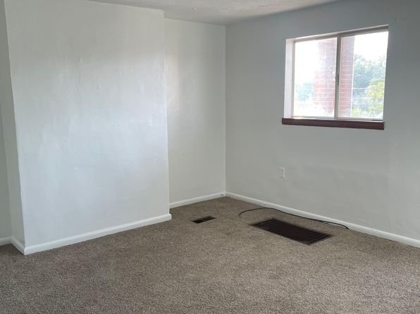 906 Florence Ave #1