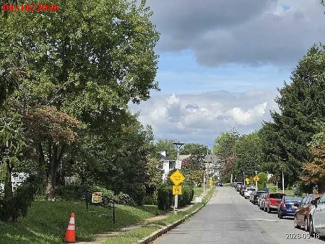 2nd image of 2911 Gibbons Ave