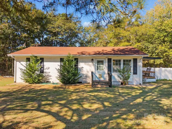 976 Ten Oaks Dr, Lancaster, SC 29720