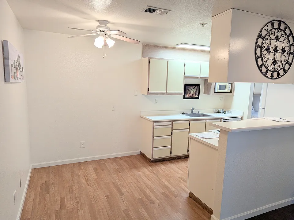 8201 Camino Colegio Dr #213