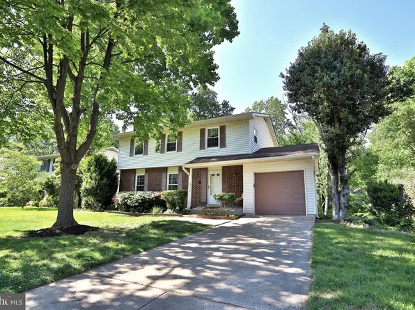 10712 Burr Oak Way, Burke, VA 22015