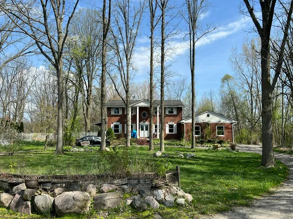 48000-8 Mile Rd, Northville, MI 48167