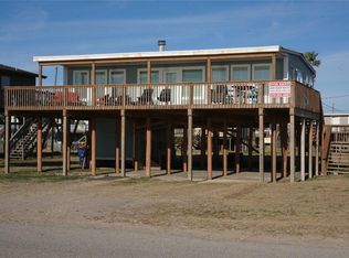 722 Beach Dr, Surfside Beach, TX 77541
