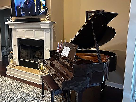 3rd image of 1737 Lakehall Rd