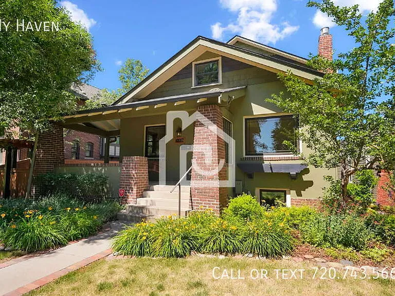 1121 S Williams St — Photo 2