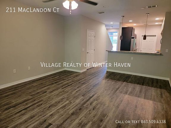 5th image of 211 Maclandon Ct