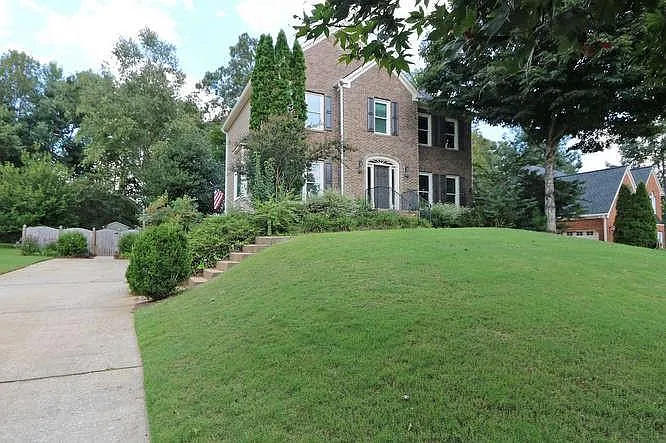 2249 Northbrook Rdg NW