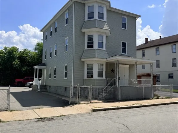 552 Alden St, Fall River, MA 02723